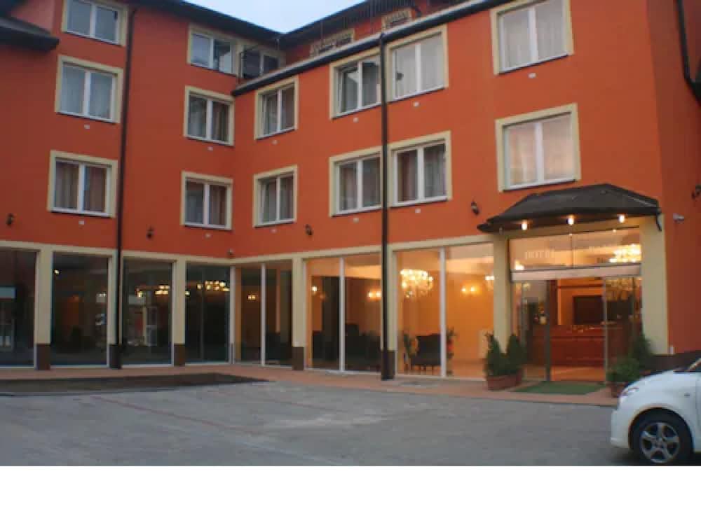 Hotel Daisy Budget Krasków Εξωτερικό φωτογραφία