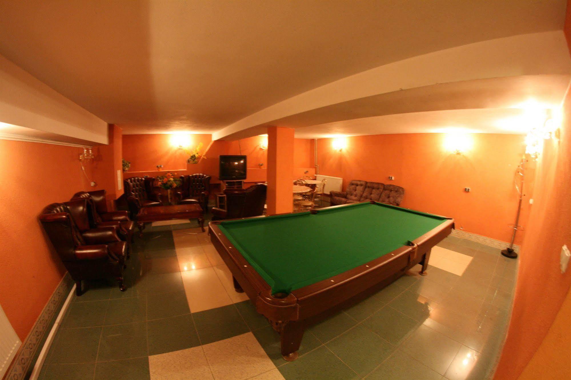 Hotel Daisy Budget Krasków Εξωτερικό φωτογραφία